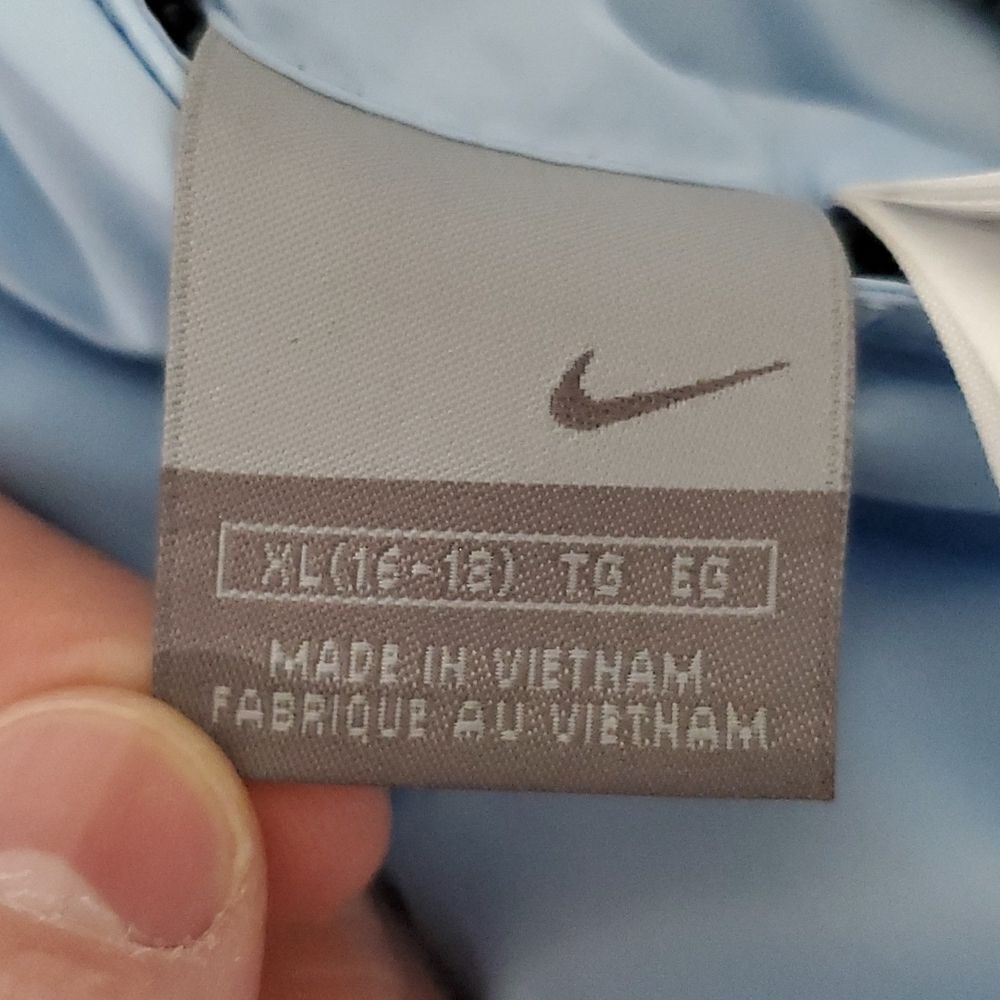 Nike light blue XL down filled puffer vest - Picture 6 of 7